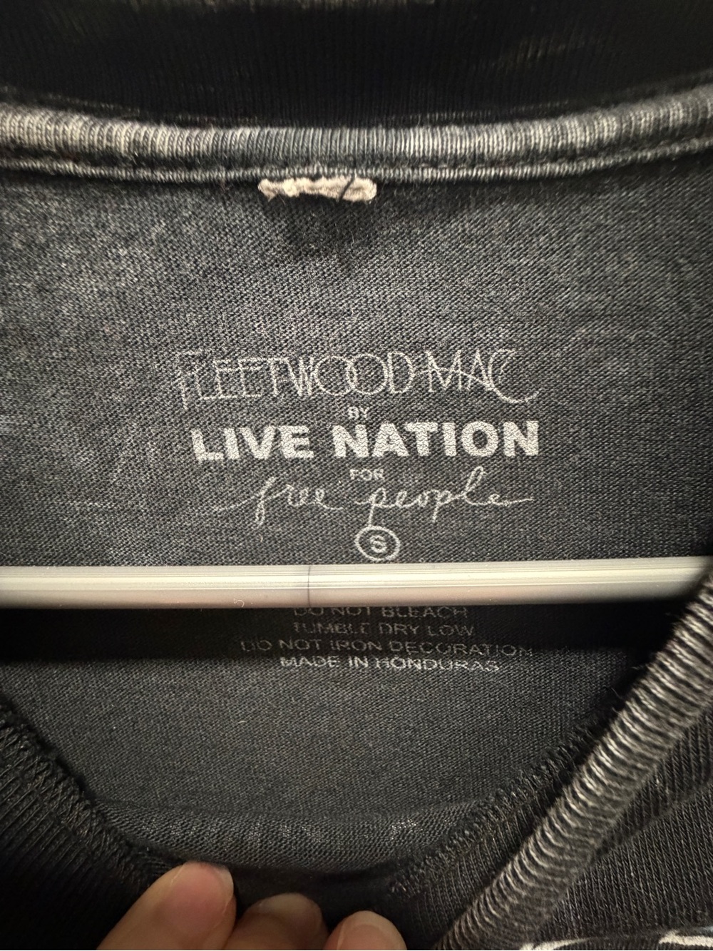 Free People Black Fleetwood Mac Graphic Crop Tee - Picture 3 of 3
